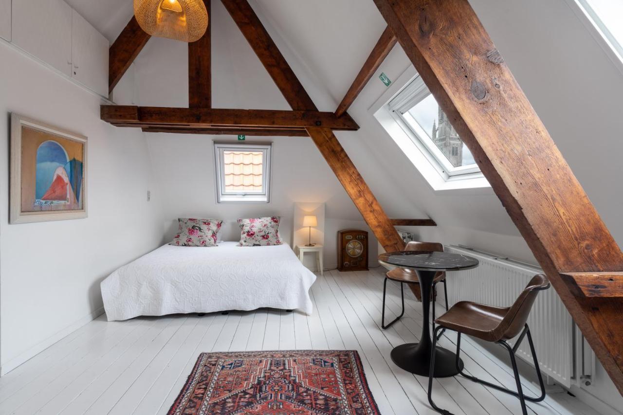 The Blue House Bed and Breakfast Brugge Eksteriør billede