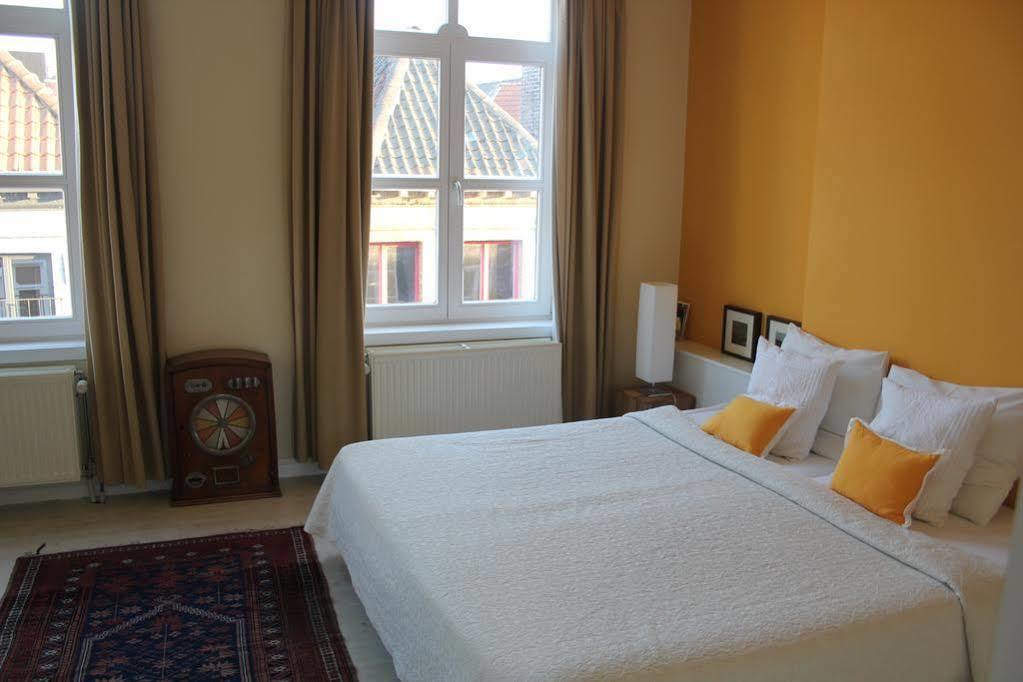The Blue House Bed and Breakfast Brugge Eksteriør billede